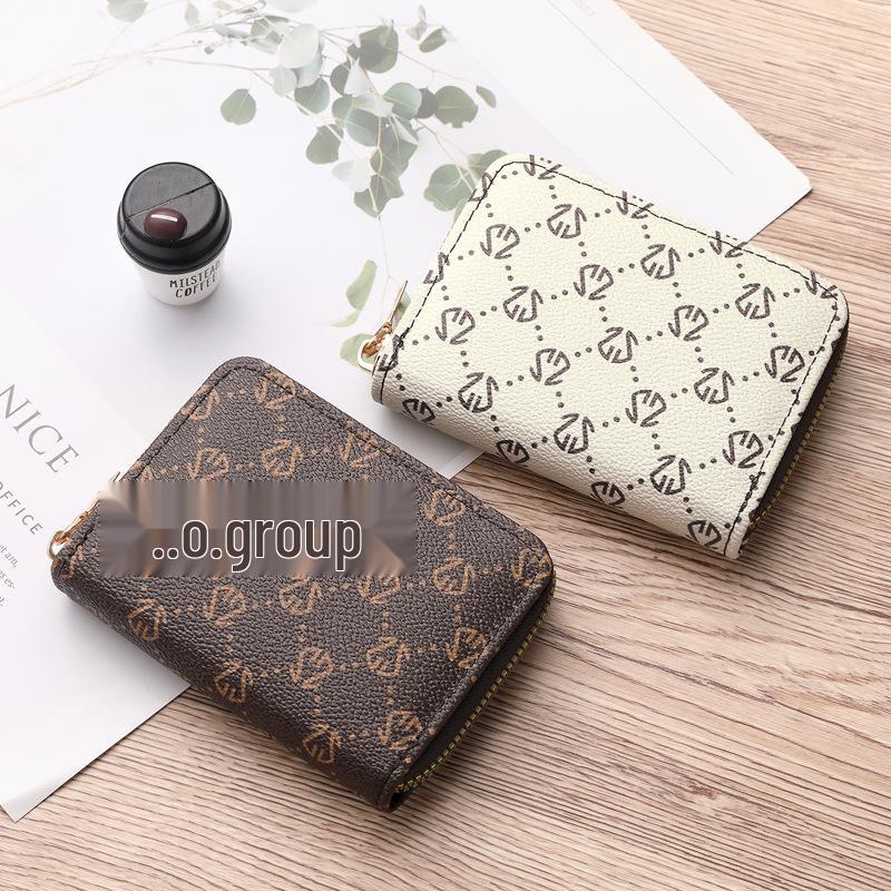 Elegant Women's Card Holder: European-American Style, Multiple Slots, High-End ID Wallet, Large Capacity for Driver's License and Cards