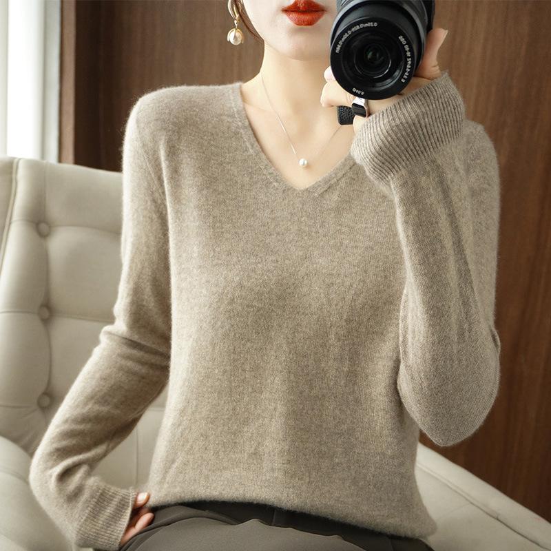 2023 V-neck Loose Plus Size Women's Sweater - Autumn & Winter Knit Pullover