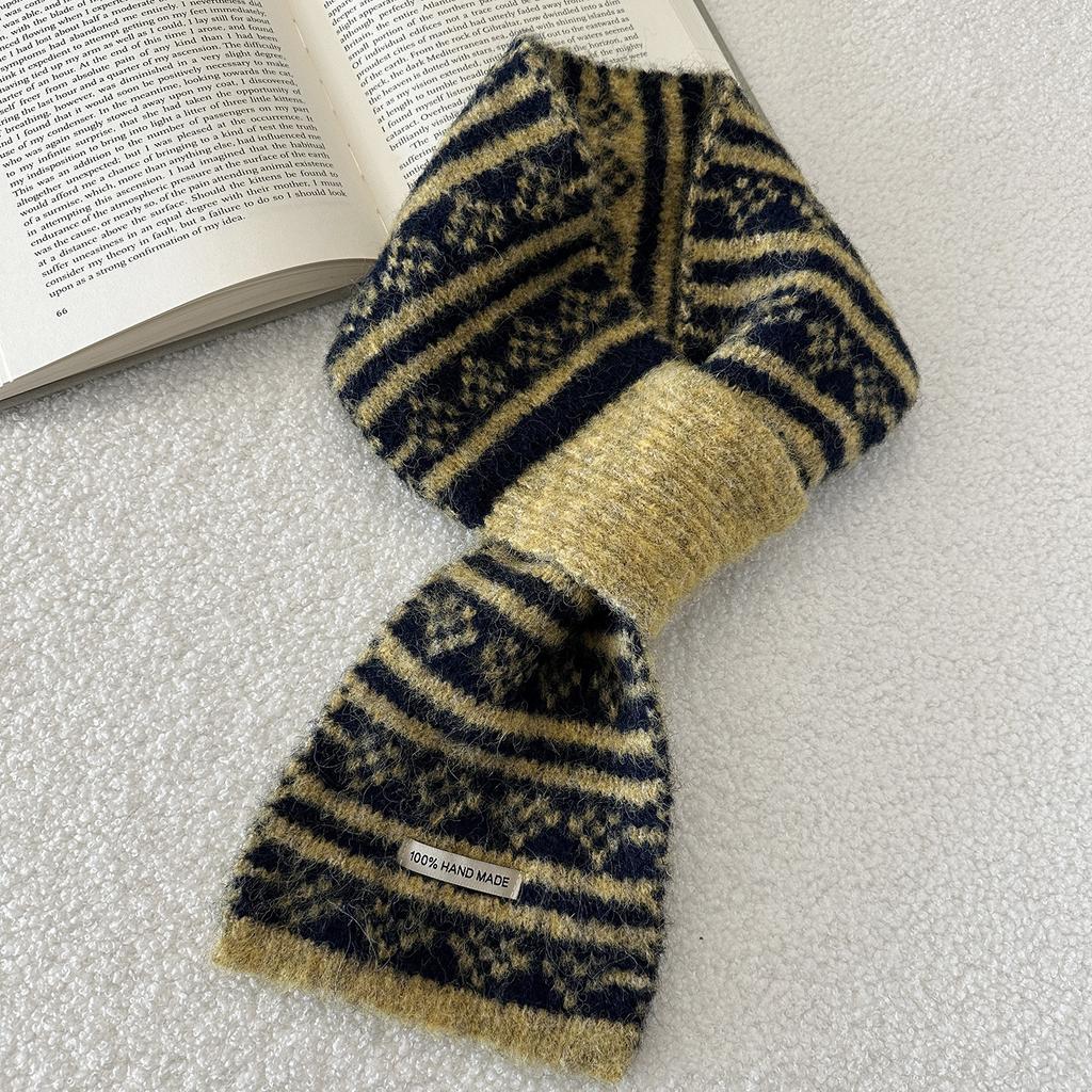 Vintage Small Scarf Skin Friendly Knitted Scarf Versatile and Thick Scarf