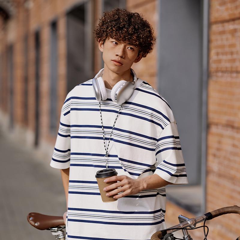 Li Ning Weekend Youth High Street American Vintage Simple Versatile Striped Drop Shoulder Round Neck Cotton Summer Short Sleeve T-Shirt AHSU655-1