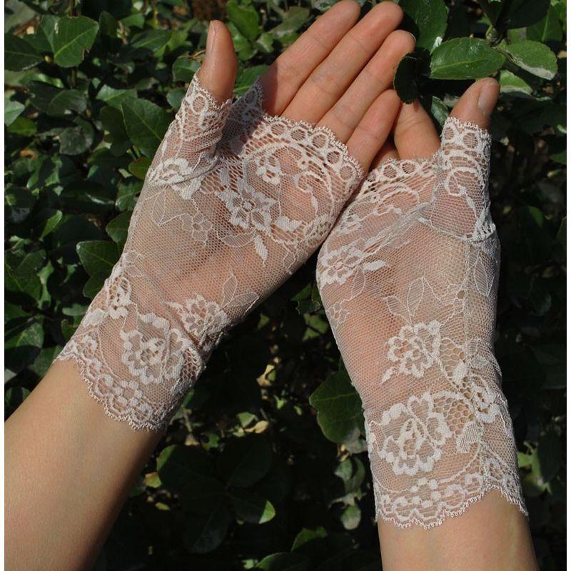 

Women Korean Style Short Stretch Lace White Half Finger Gloves Tender skin color All yards
