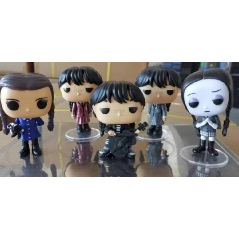 Adams family Q version 5, Wednesday, playing cello, school uniform season Wednesday bag figure