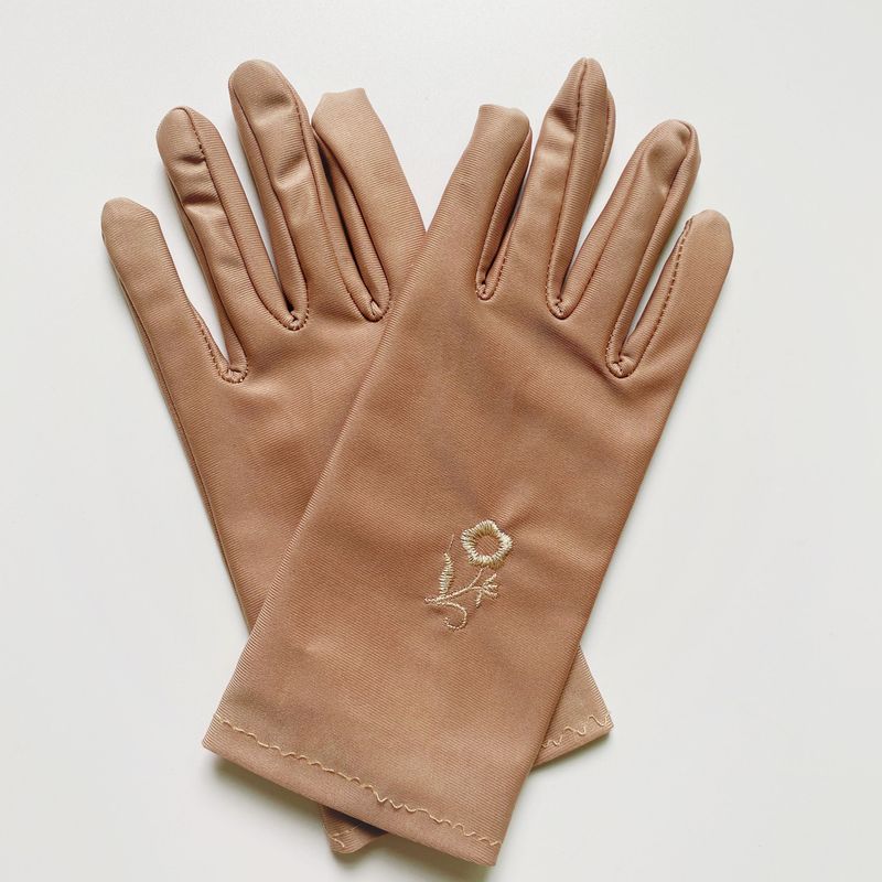 

Elastic Gloves Women Etiquette Black and White Embroidered Sun Protection Riding Driving Electric Car Work Tally Protective Gloves Autumn Warm Embroidery-skin color All yards