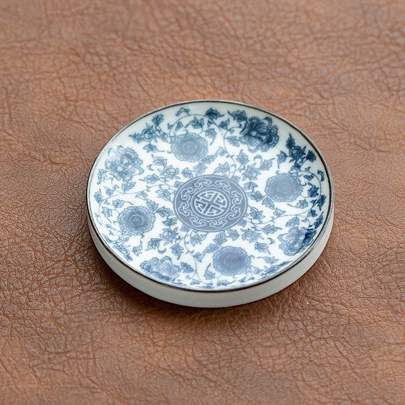 Zen Style Retro Blue & White Porcelain Tea Cup Coaster – Ceramic Anti-Scald Heat Insulation Pad for Gongfu Tea Ceremony.