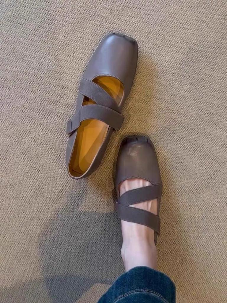 Sheepskin version~ Retro square head pig nose Mary Jane shoes women's cross strap light mouth thick heel ballet shoes commuter shoes