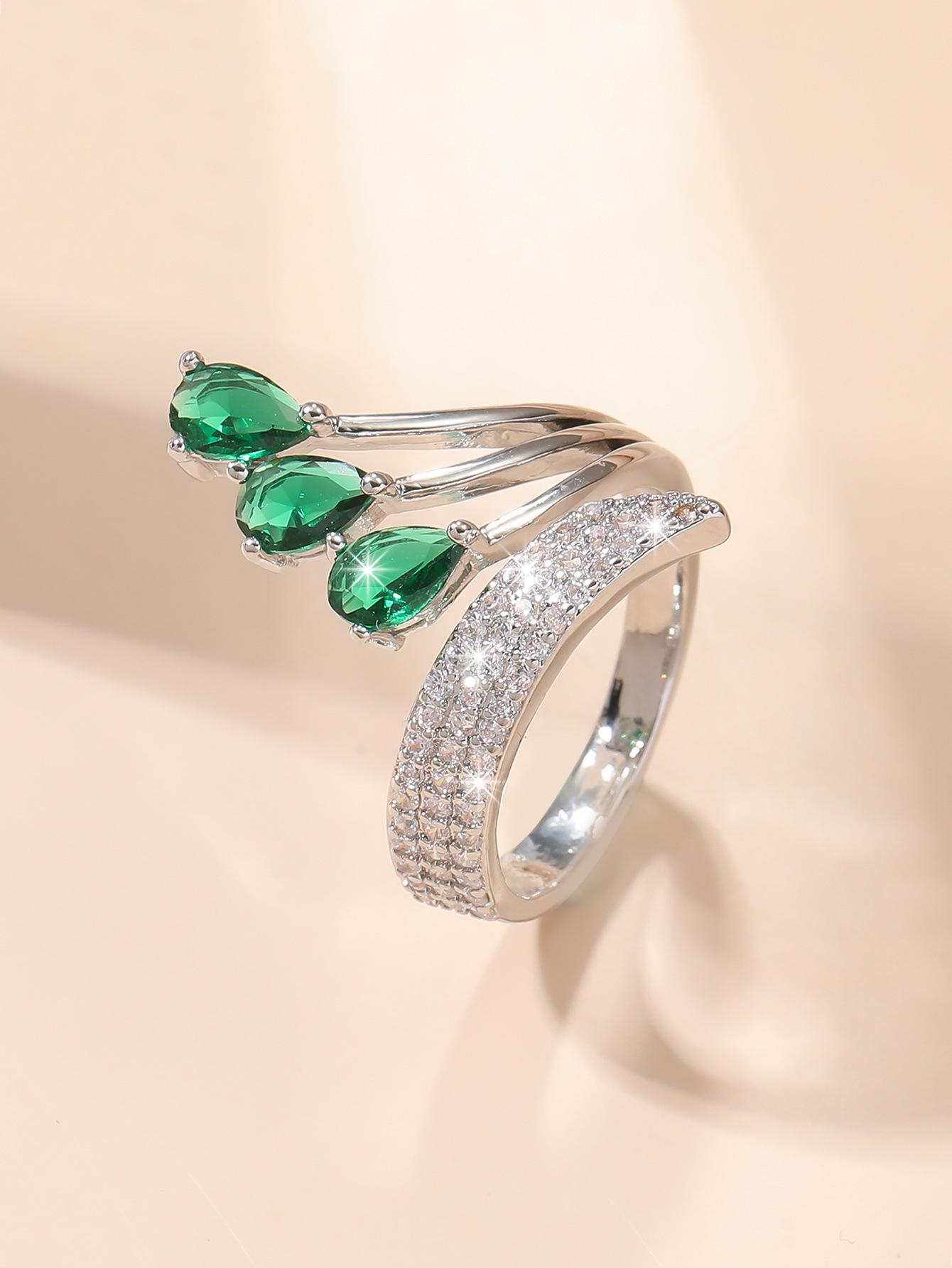 

Модное кольцо-капля из циркона в стиле легкой роскоши: Женское универсальное кольцо с маркизной огранкой и открытым дизайном серебряный