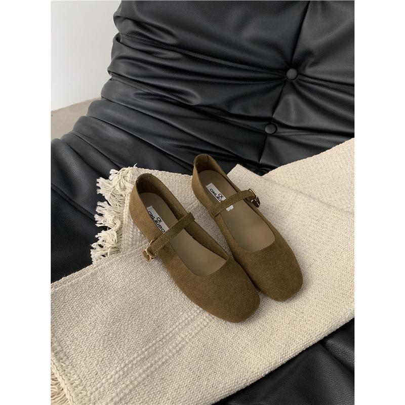 French temperament shallow mouth square head Mary Jane single shoes women's 2025 new Korean version flat bottom one word buckle belt grandma shoes