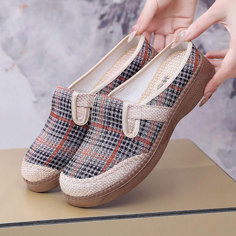 Fashion Soft Woman Slippers Thick Comfortable Round Toe Slides Summer Shoes for Women Sale Designer Luxury Footwear 2025 Trend Sandals