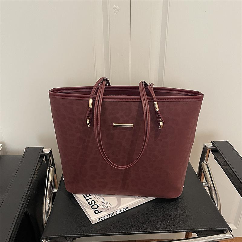 

Retro Minimalist Casual Single-shoulder Tote Handbag червоний