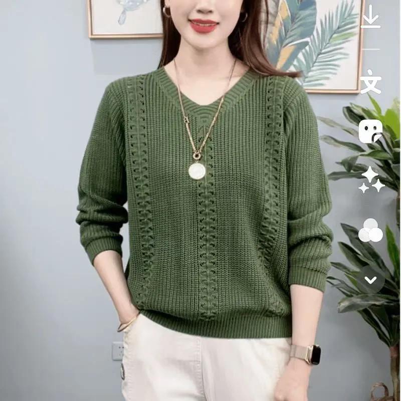 Female Spring and Autumn Solid Color Simple Knitted Sweater Loose Slimming Long Sleeved Base Top