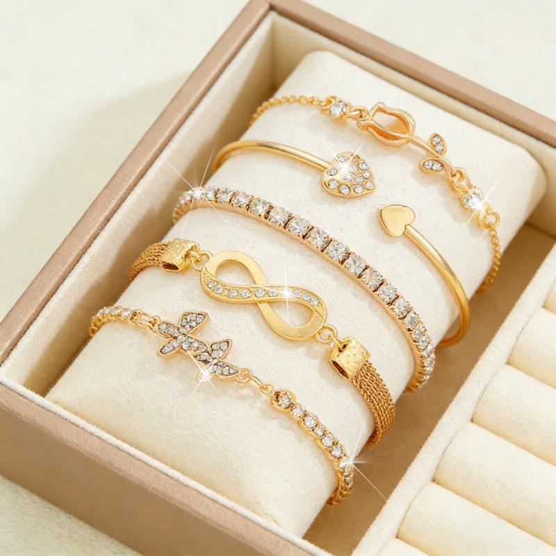 Set di 5 Braccialetti Farfalla Raffinati per Donna Vintage Strass Cuore Infinito Bracciale a Manetta Gioielli per Uso Quotidiano Regalo