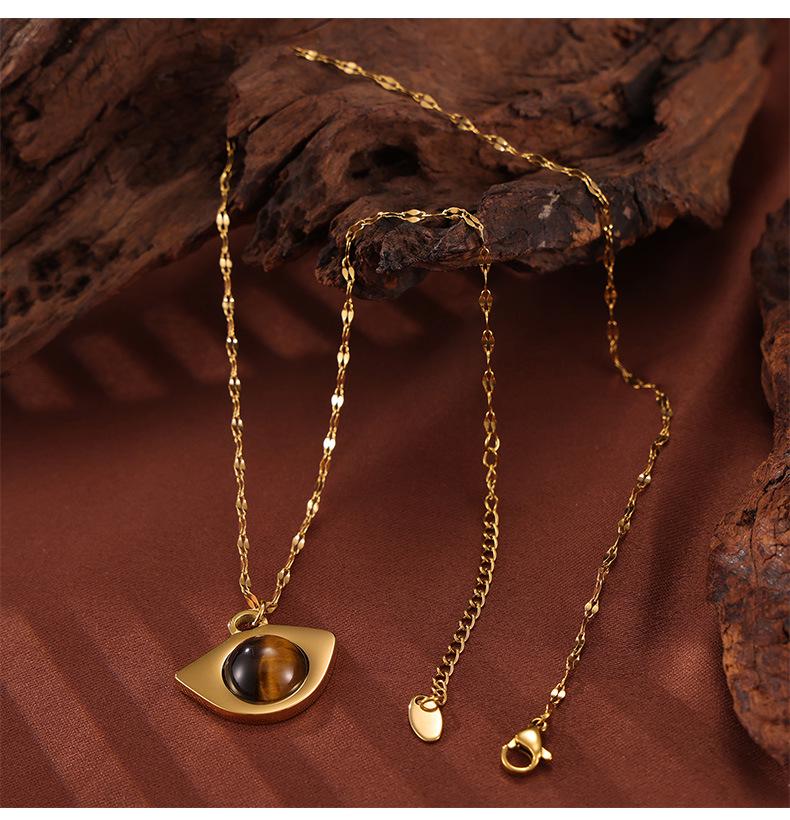 Retro Tiger Eye Fish Mouth Titanium Steel Necklace for Women - Fashionable Light Luxury Design