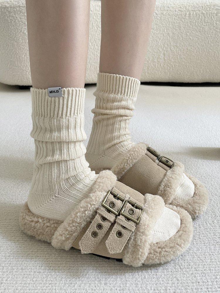 Thick-soled fluffy slippers women wear 2025 autumn and winter new plush shoes go out Internet celebrities soft-soled cotton drag tide