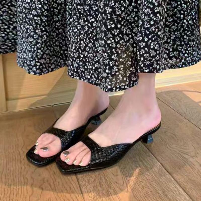 

Модные новые туфли-шлепанцы на высоком каблуке с квадратным носком, летние удобные элегантные шлепанцы большого размера для женщин 39 чёрный