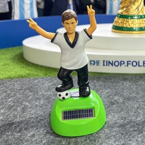 Giocattolo Solare Calcio Oscillante per Cruscotto Auto, Testa Oscillante Calcio, Decorazione Auto Scuotente per Veicolo Scrivania Ufficio, Regalo per Appassionati di Sport