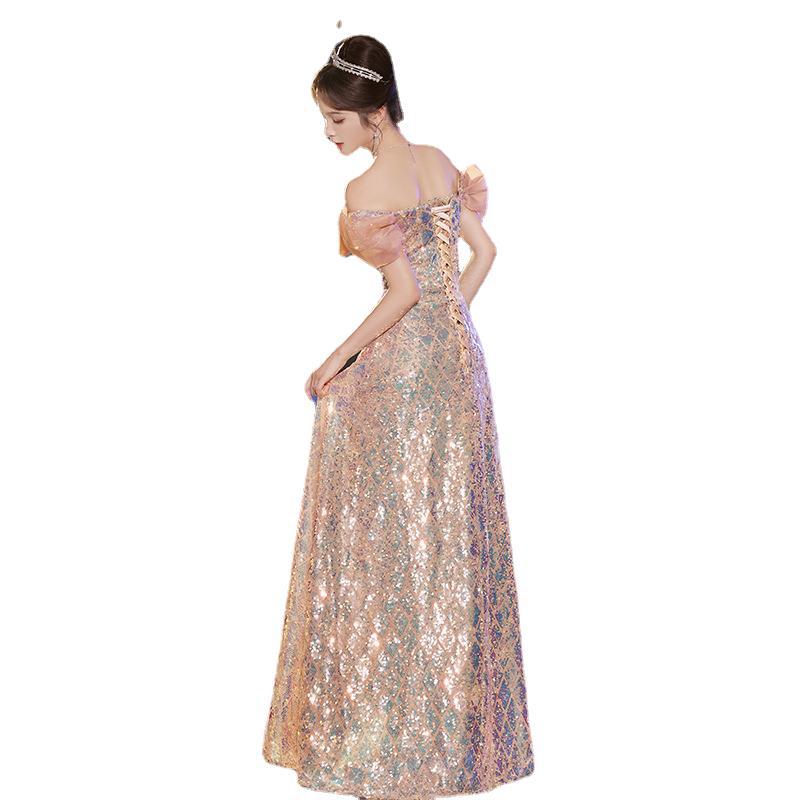 Ein-Wort-Schulter-Abendkleid Bankett 1011 neu leichter Luxus Nische Rosa Lang Laufsteg Berühmtheit Geburtstag Jahrestreffen Kleid
