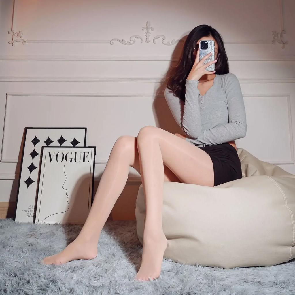 Stockings Pantyhose Sexy Sheer Spring Thin Tight Bottoms Female Glossy Lady Pantyhose Transparent Long Tube Socks