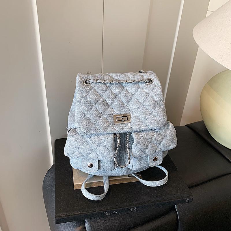 

Fashion rhombus embroidered thread chain bag bag 2025 new denim commuter handbag simple lock texture backpack 23*12*22 светло-синий