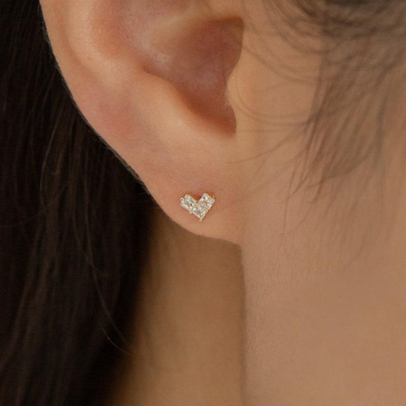 LUNNE 14k Edge Square Stone Heart Piercing (14k Gold) #LFPI08