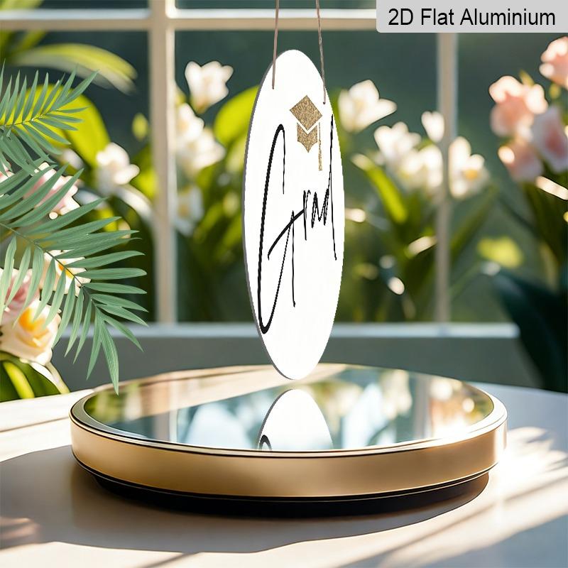 2D flaches Aluminium-Wandbehang zum Thema Abschlussfeier, in verschiedenen Größen erhältlich. Ein minimalistischer, luxuriöser Anhänger in Schwarz, Weiß und mit goldenen Akzenten