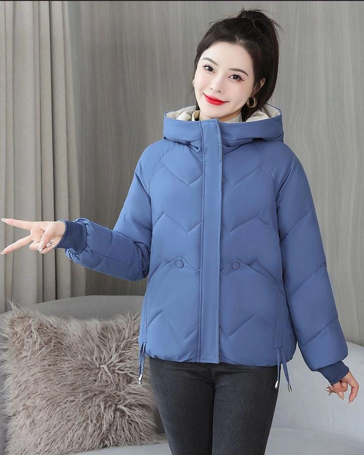 Women’s Short Hooded Windproof Thicken Warm Winter Jacket With Big Pocekt