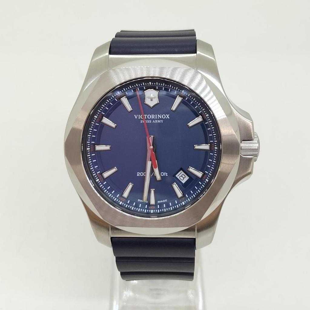 Used VICTORINOX Quartz 241688