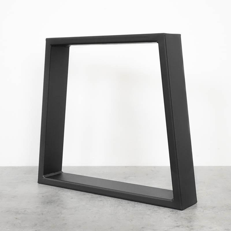 Trapezoid leg 40x45 BLACK