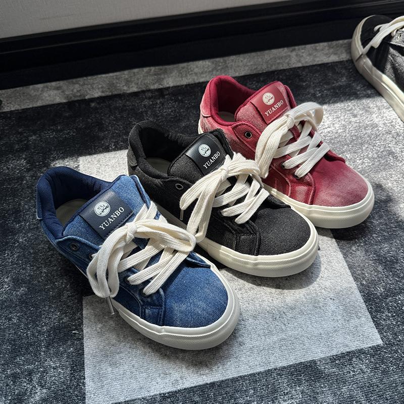 Stylish Canvas Men's Skate Shoes Retro Red Skateboard Shoes Men Street Style Versatile Designer Shoes Men zapatillas de deporte