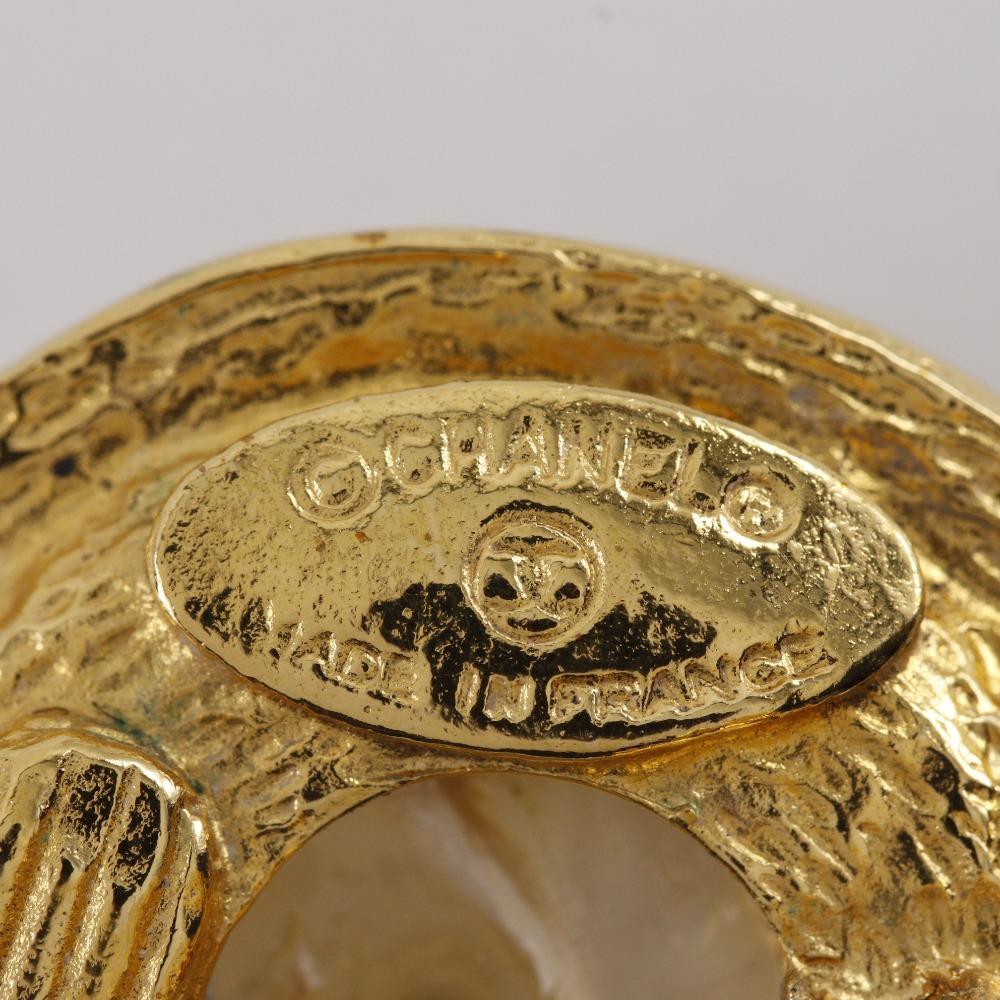 CHANEL Round logo Earring vintage Plated Gold/Fake pearl 21.8g Women Used