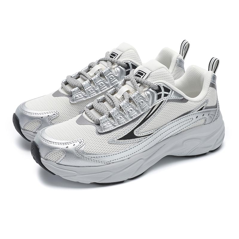 Fila Urteil Pfeil Regenschuhe Mode Lässig Sportlich Trendig Vielseitig Niedrig geschnitten Laufschuhe Damen Sneaker Weiß Silber F12W522135FWS