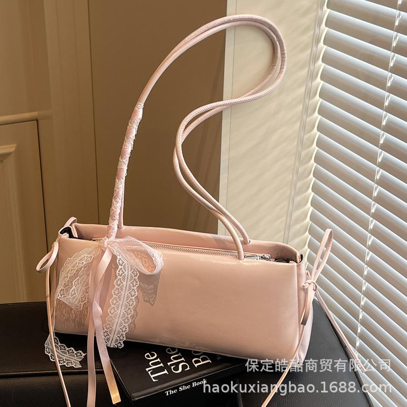 Large-capacity Bag Women's Spring and Summer Niche Design 2025 New Casual Simple Shoulder Underarm Bag Commuter Baguette Bag