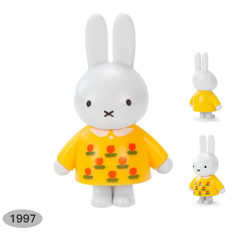 Kawaii Miffy Rabbit Doll Creative and Cute Little Rabbit Figurine Cartoon and Anime Accessory Toy Figurine Trendy Gift Girl