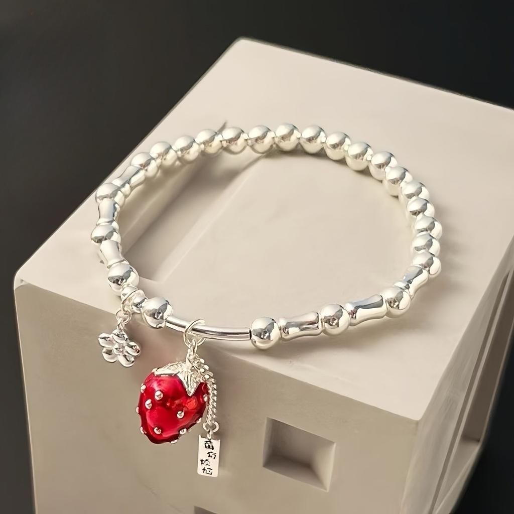 One Exquisite Strawberry Bracelet, Suitable for Parties/Valentine's Day/daily Wear, A Gift for Anniversaries and Special Occasions