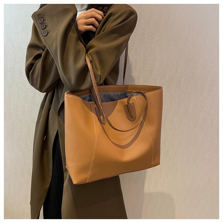 Retro Large Capacity Faux Leather Tote Bag for Women, Vintage Style Work Shoulder Handbag, Street Chic Commuter Purse