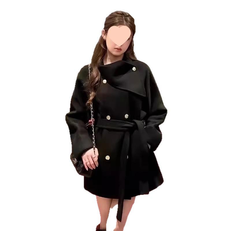 French Elegant Trench Coat: Cinched Waist Wool Overcoat for Petite Women - Unique Autumn/Winter Design.