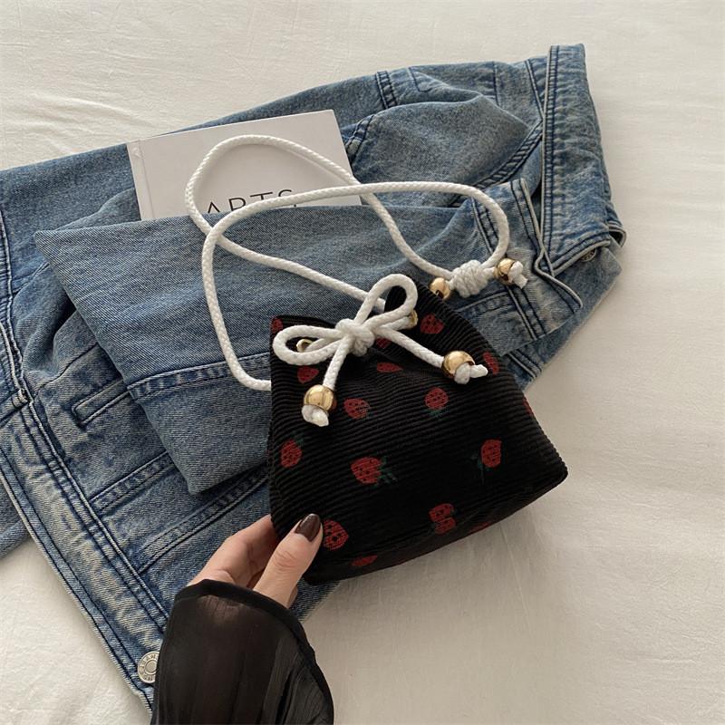 Chic Canvas Bucket Bag For Women Stylish And Casual For Daily Commuting Needs