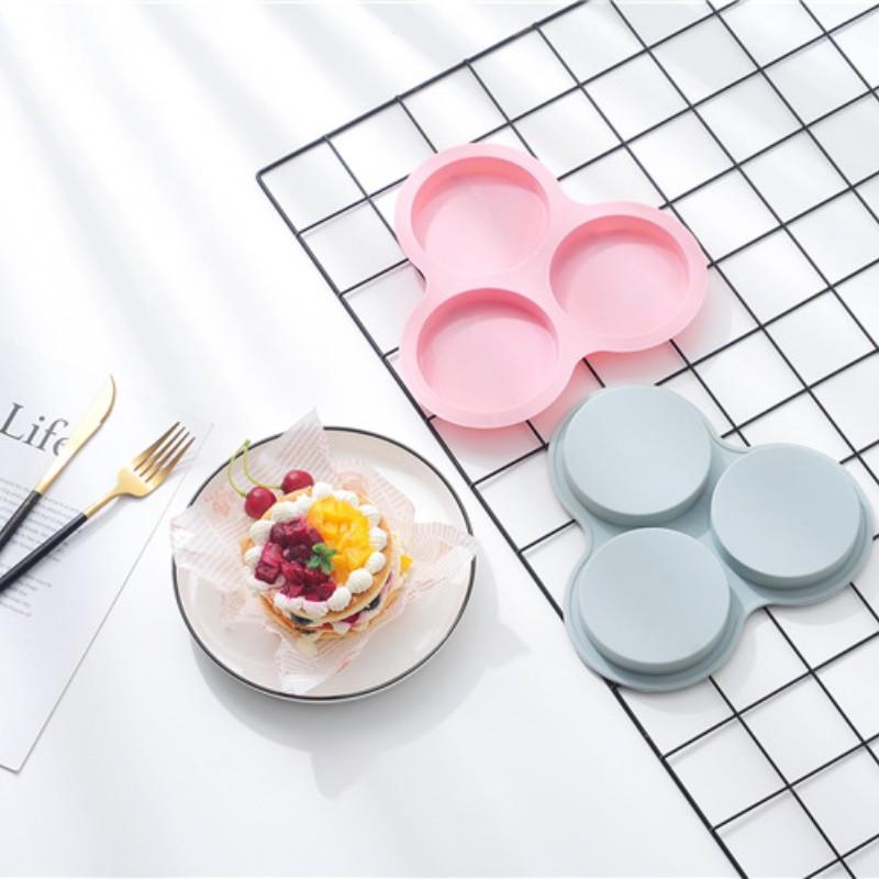 New 3 Holes 4 Inches Round Silicone Bread Mold Round Burger Mold Cupcake Baking Tool DIY Rainbow Pizza Pan Cake Decorating Tool