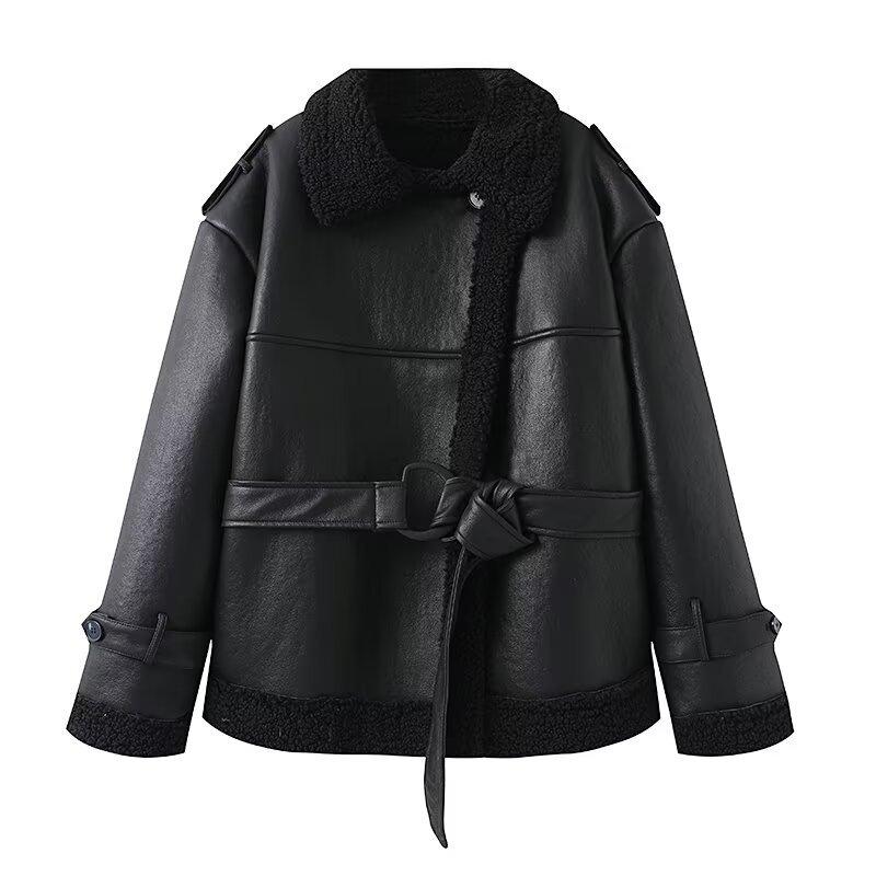 Autumn new women's clothing style design fashionable and versatile solid color square neck fur integrated coat
