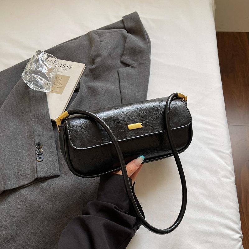 Niche baguette bag women s 2 new fashionable versatile shoulder underarm bag high-end portable commuter bag