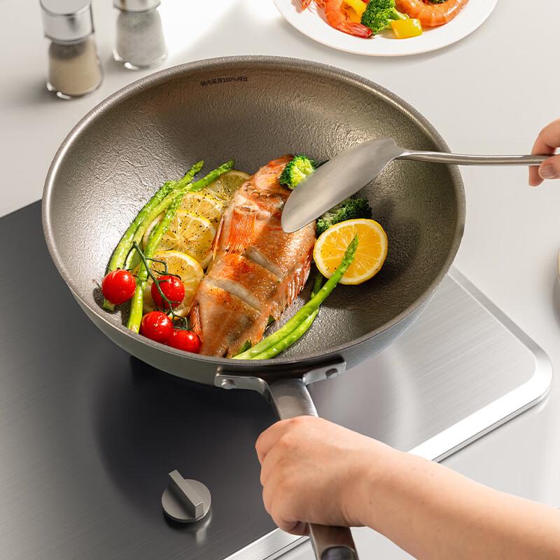 COOKER KING Titanium Wok