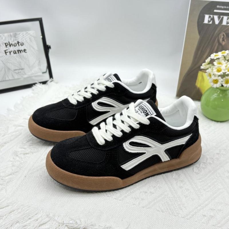 Lightweight New 2025 Spring and Autumn German Training Shoes Women's Versatile Sports and Leisure Shoes Board Shoes, Sports and Leisure Shoes, Casual