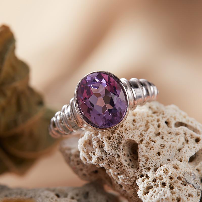

Xiaohongshu S925 Sterling Silver Inlaid With Natural Colored Treasure Topaz Amethyst Ring Female Index Finger Ring