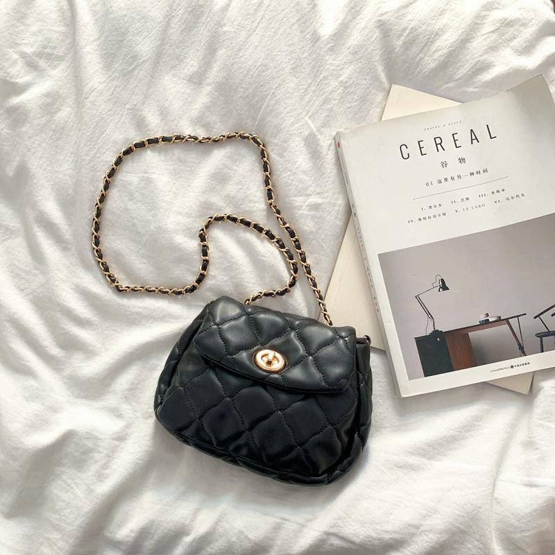 

Bag Women s 2025 Summer New Retro Versatile One Shoulder Crossbody Cross Chain Bag Rhombus Cloud Delicate