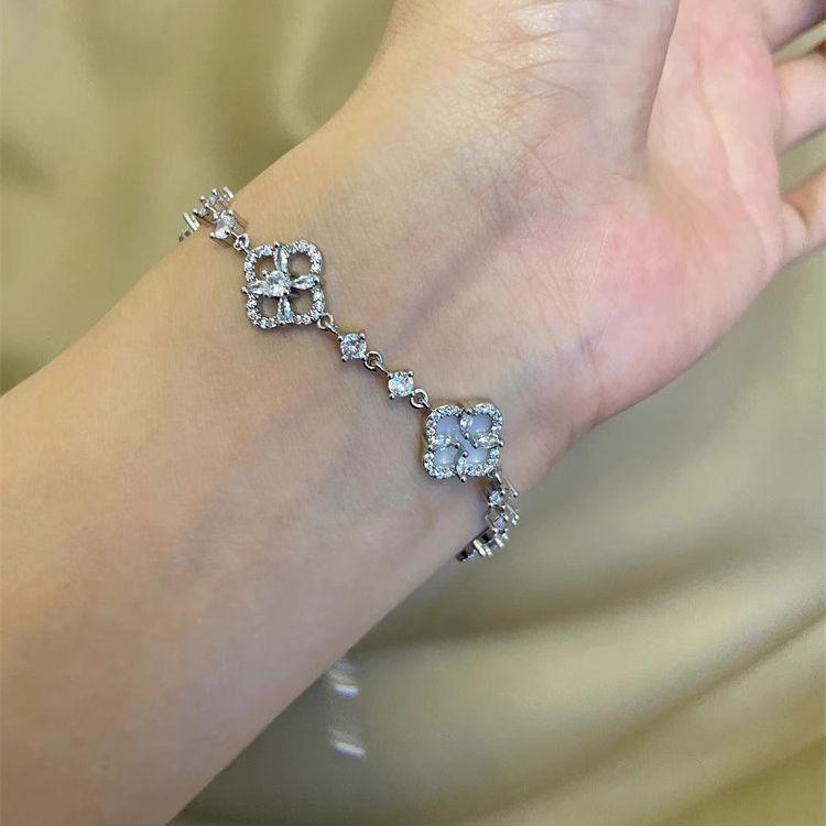 Full diamond four-leaf clover zircon bracelet light luxury high-end sense niche elegant adjustable [popular jewelry]