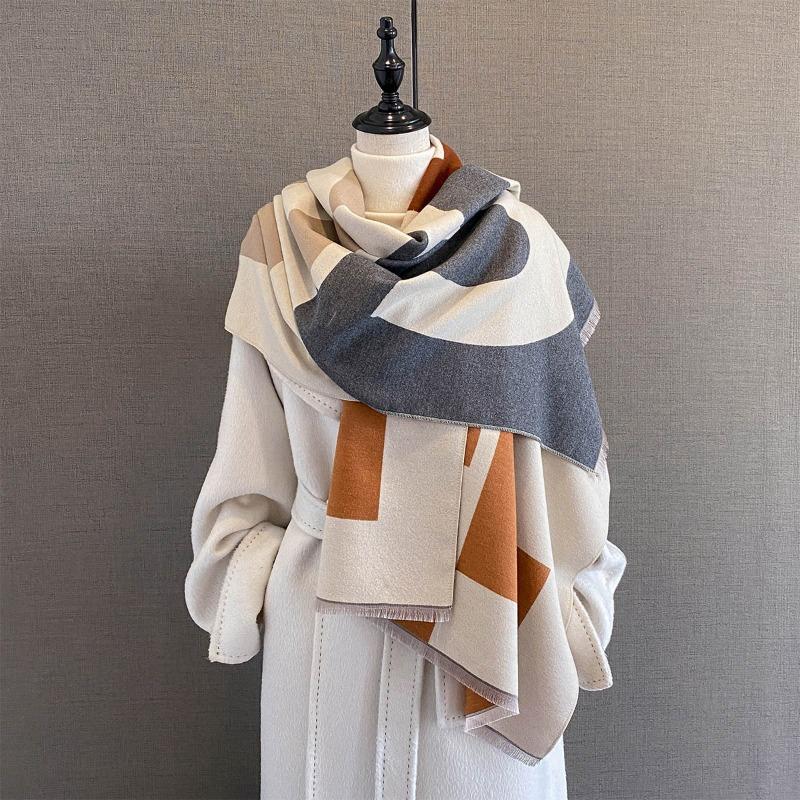Autumn and winter new letter geometric splicing contrasting color scarf women's simple versatile neck protection scarf fashion decorative shawl