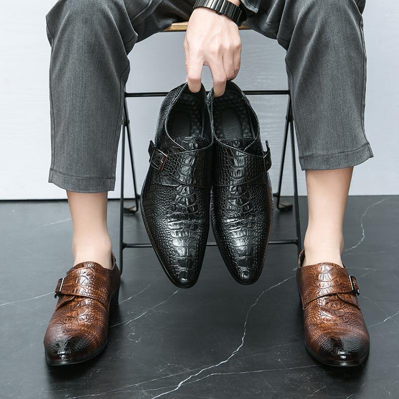 

Autumn 2025 British Chelsea crocodile pointed leather shoes men s leathershoes 47 коричневий