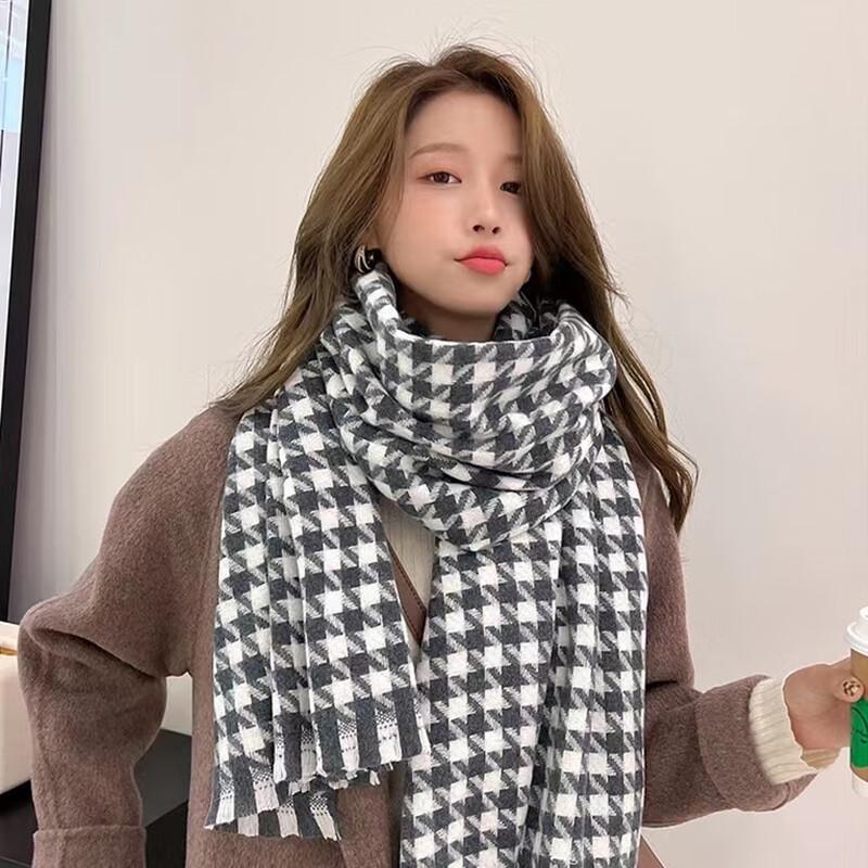 Unisex Knitted Plaid Houndstooth Tassel Scarf