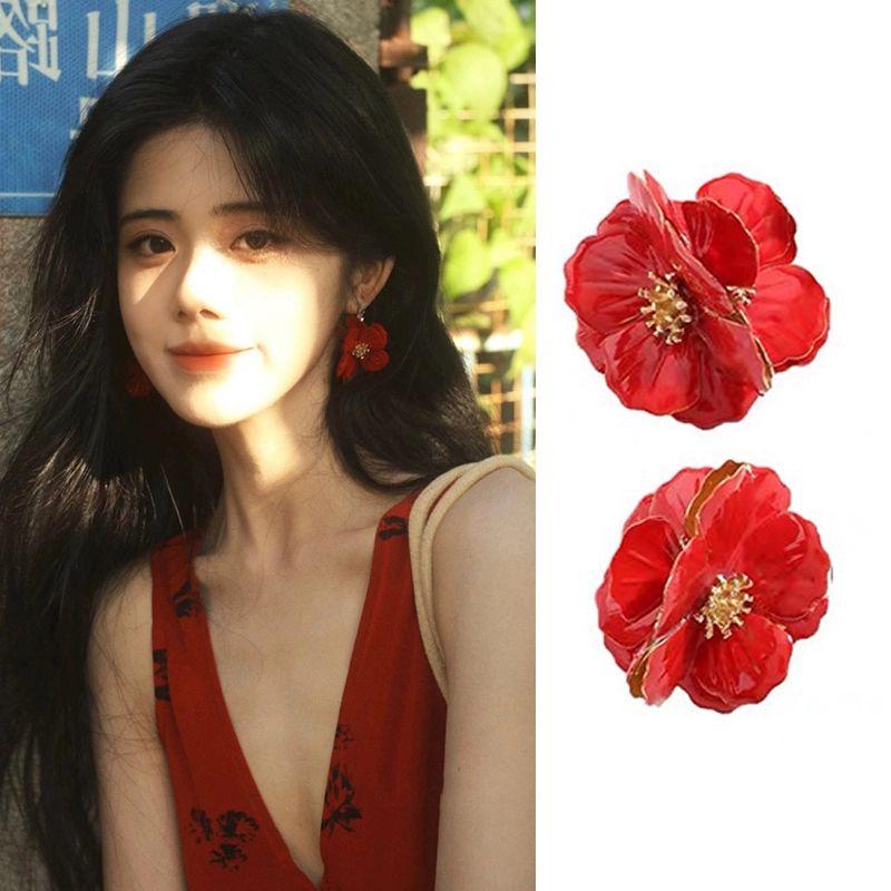 

Beautiful Yu Meiren Red Three-Dimensional Flower Earrings 2025 New Year Fairy Fancy Earrings Niche Style Unique Earrings Red Flower Earrings