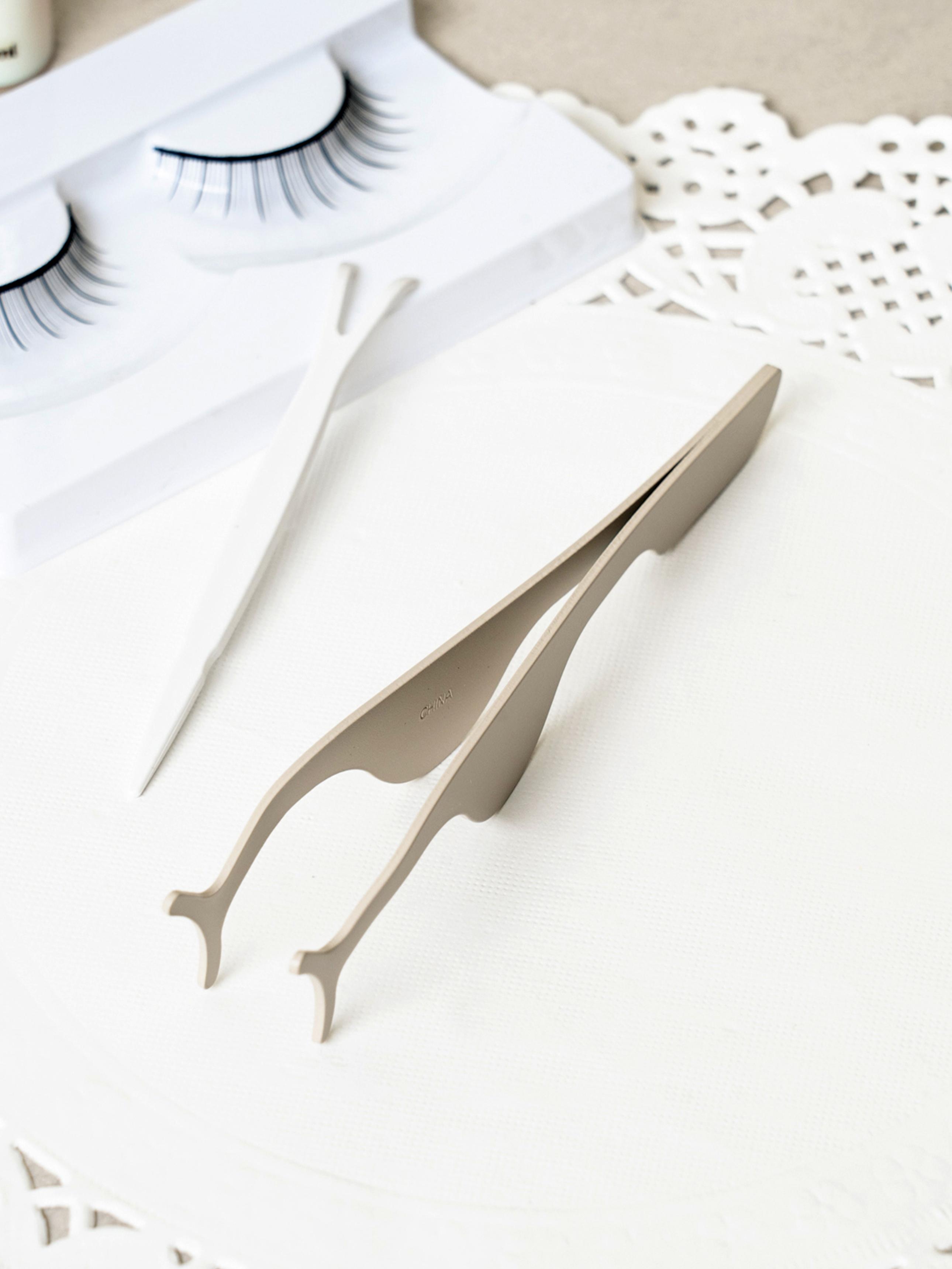 Wide Tip Eyelash Tweezer Applicator 1ea