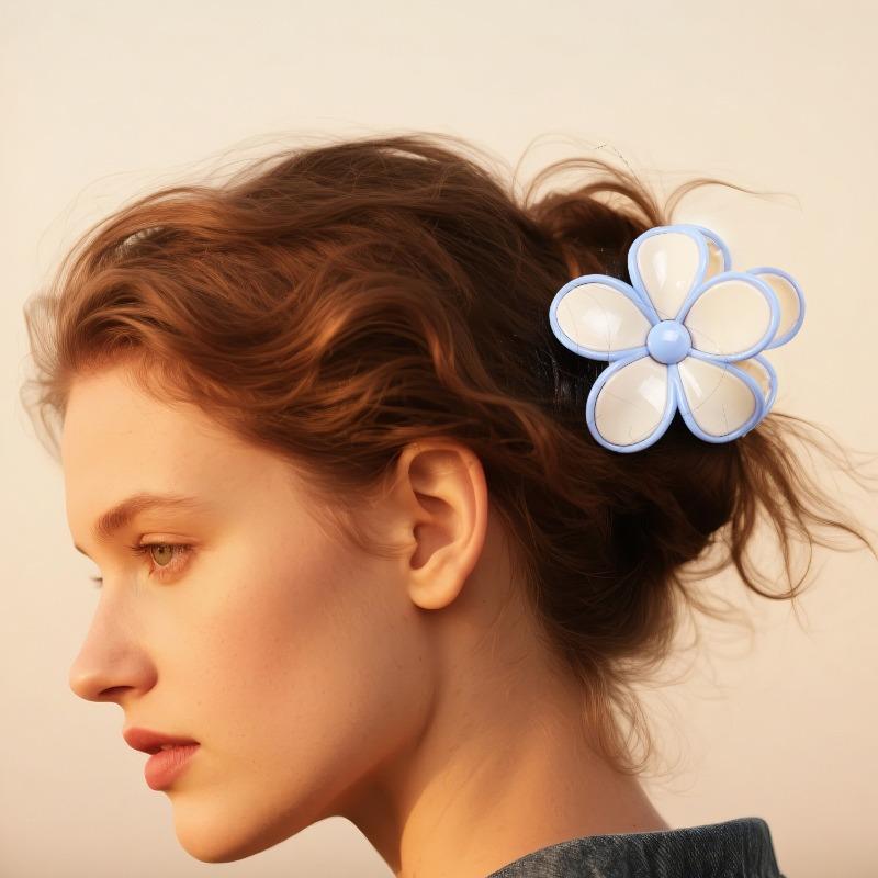 Colorful Contrasting Frangipani Hairpins Flower GrabbersSweet Back of The Head Updo Shark Hairpins